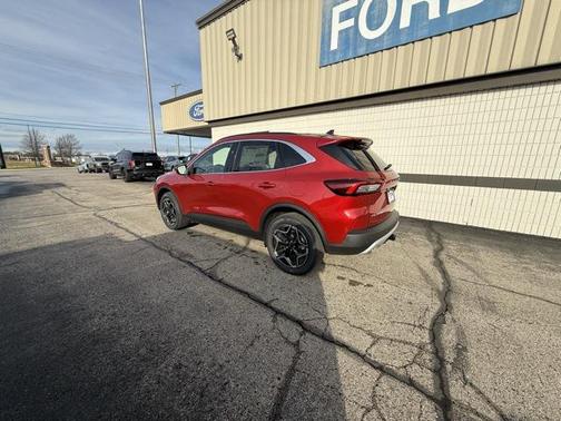 2026 Ford Escape Platinum