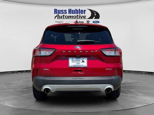 Rapid Red Metallic Tinted Clearcoat 2022 Ford Escape SEL
