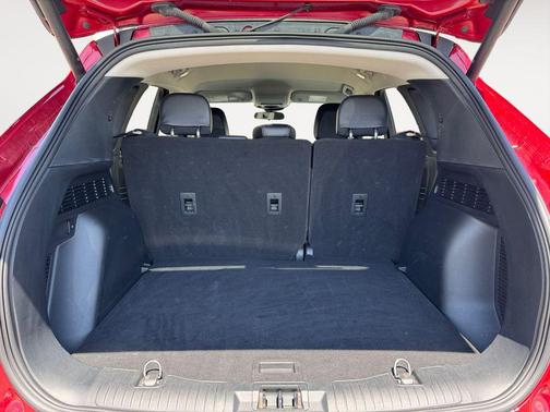 Rapid Red Metallic Tinted Clearcoat 2022 Ford Escape SEL