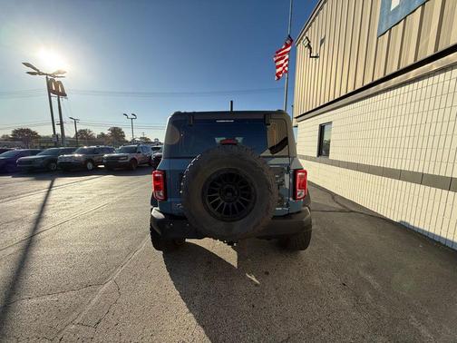 2023 Ford Bronco Base