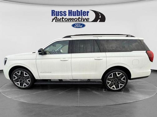 Star White Metallic Tri-Coat 2026 Ford Expedition Max Platinum