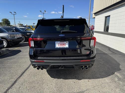 2025 Ford Explorer ST