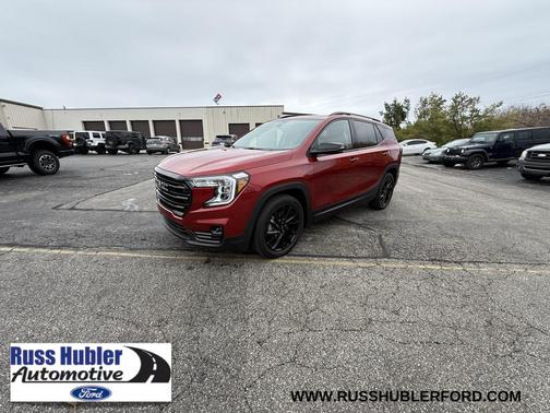 2023 GMC Terrain SLT