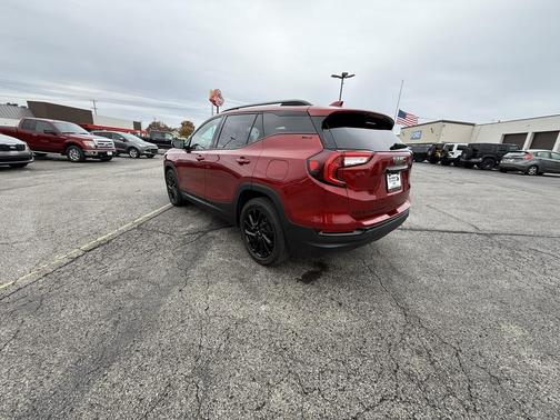 2023 GMC Terrain SLT