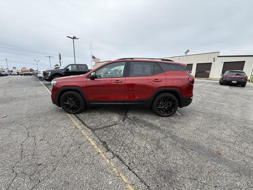 2023 GMC Terrain SLT