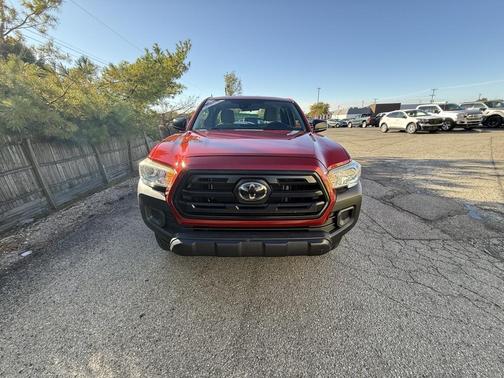 2018 Toyota Tacoma SR