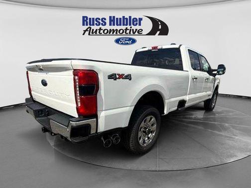 Az 2026 Ford F-350 Lariat