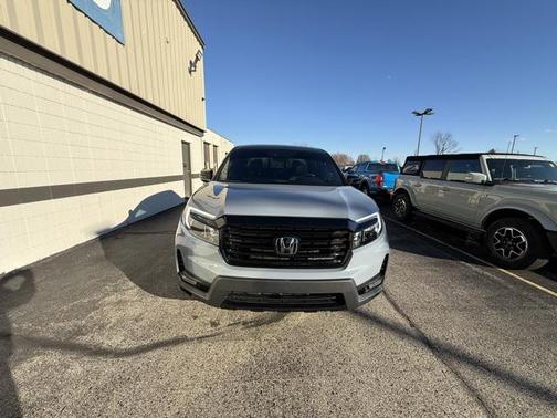 2022 Honda Ridgeline Black