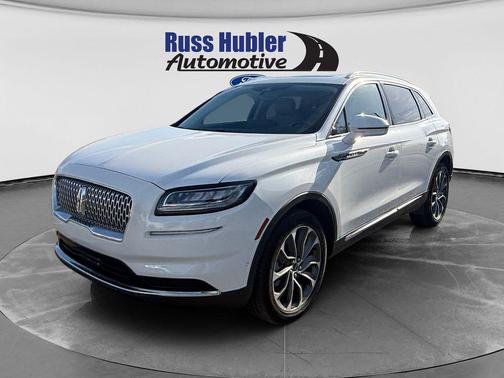 Pristine White Metallic Tri-Coat 2023 Lincoln Nautilus Reserve