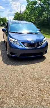 2014 Toyota Sienna LE