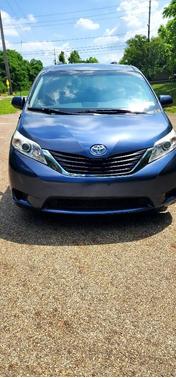 2014 Toyota Sienna LE