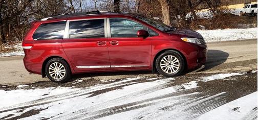 2013 Toyota Sienna XLE