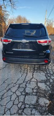 2014 Toyota Highlander LE