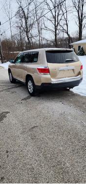 2011 Toyota Highlander SE
