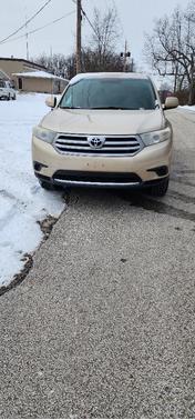 2011 Toyota Highlander SE