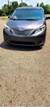 2016 Toyota Sienna XLE