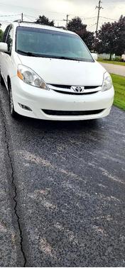 2009 Toyota Sienna XLE