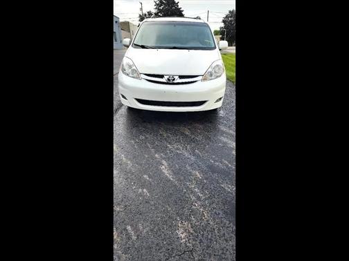 2009 Toyota Sienna XLE