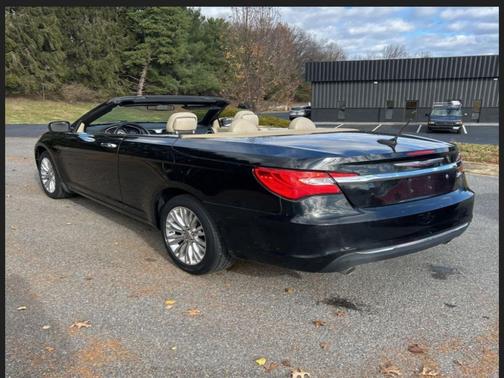 2011 Chrysler 200 Limited