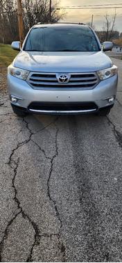 2012 Toyota Highlander SE