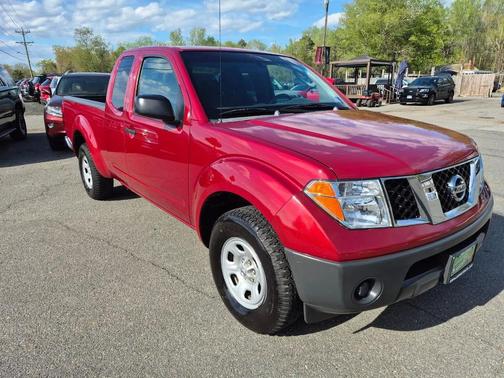 Red Brawn 2007 Nissan Frontier XE King Cab