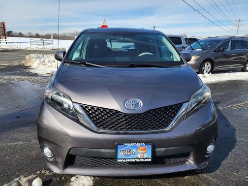 2011 Toyota Sienna SE
