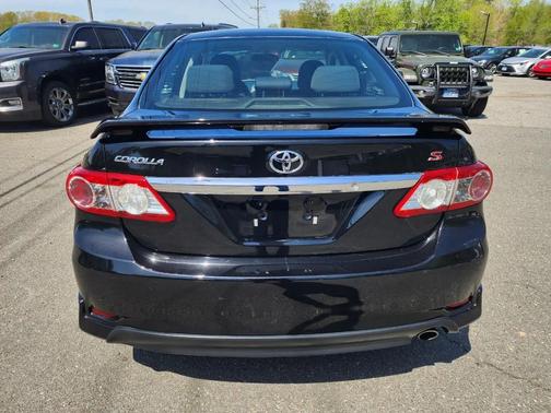 Black Sand Pearl 2013 Toyota Corolla S