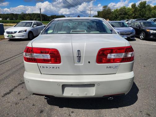 2008 Lincoln MKZ Base