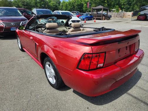 Performance Red Clearcoat 2001 Ford Mustang Base