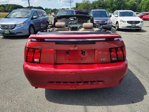 Performance Red Clearcoat 2001 Ford Mustang Base