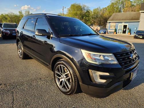 Black 2016 Ford Explorer Sport