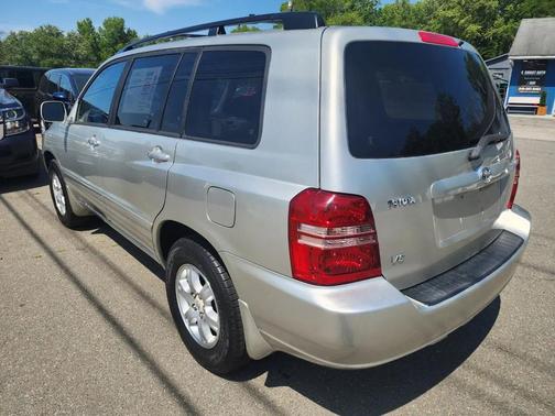 Millennium Silver Metallic 2003 Toyota Highlander Base