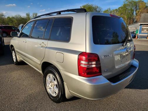Millennium Silver Metallic 2003 Toyota Highlander Base