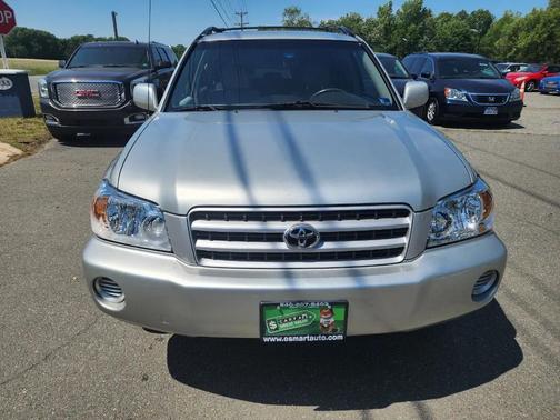 Millennium Silver Metallic 2003 Toyota Highlander Base