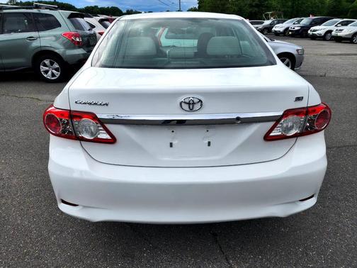 2012 Toyota Corolla LE