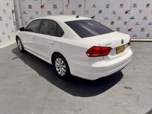 2015 Volkswagen Passat 1.8T Auto SE
