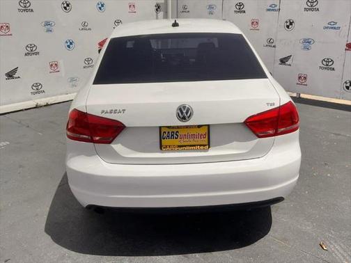2015 Volkswagen Passat 1.8T Auto SE