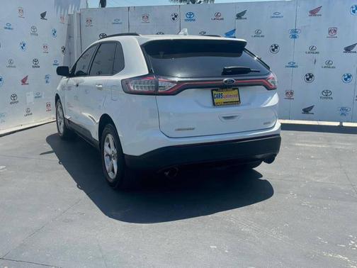 2016 Ford Edge SE