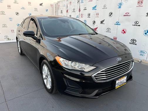 2020 Ford Fusion SE 4dr Sedan