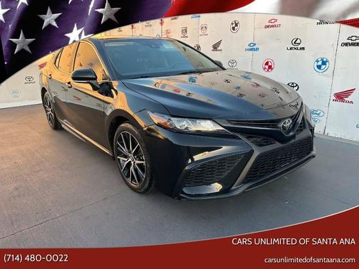 Black 2022 Toyota Camry SE