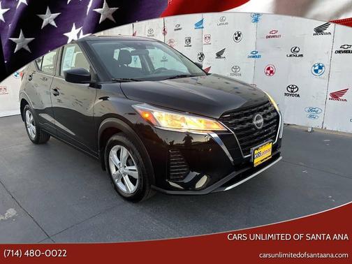 Black 2022 Nissan Kicks S