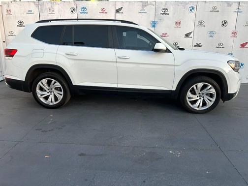 White 2021 Volkswagen Atlas 3.6L SE w/Technology