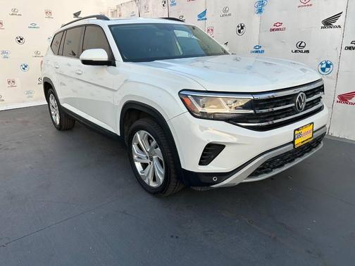 White 2021 Volkswagen Atlas 3.6L SE w/Technology
