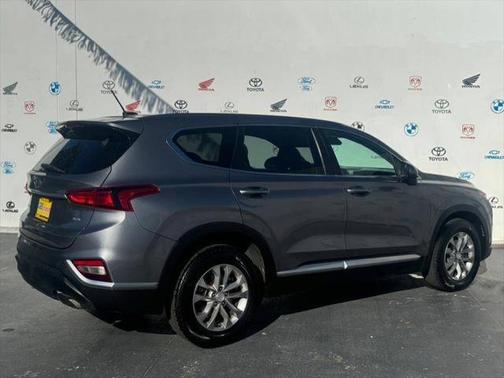 2019 Hyundai SANTA FE SE 2.4