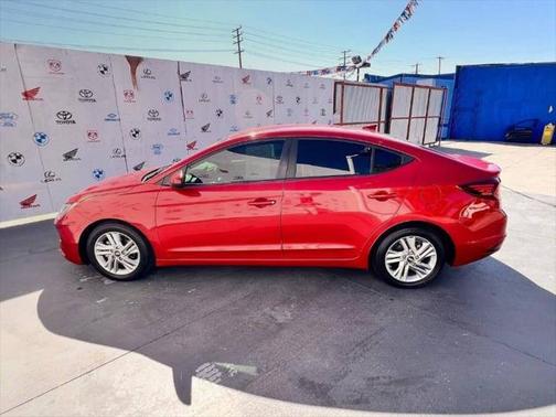 2020 Hyundai ELANTRA SEL
