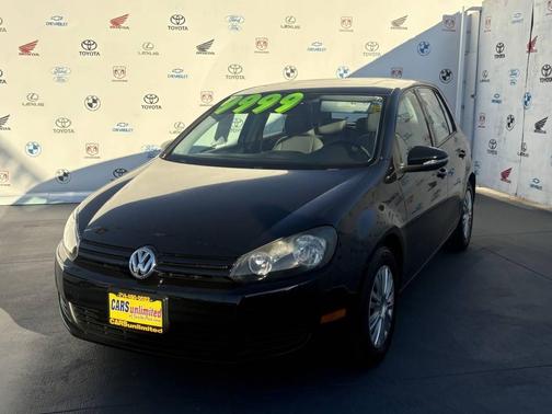 2010 Volkswagen Golf 4-Door