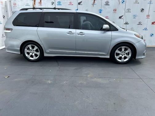 Silver 2012 Toyota Sienna SE