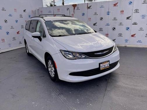 2020 Chrysler Voyager LXI