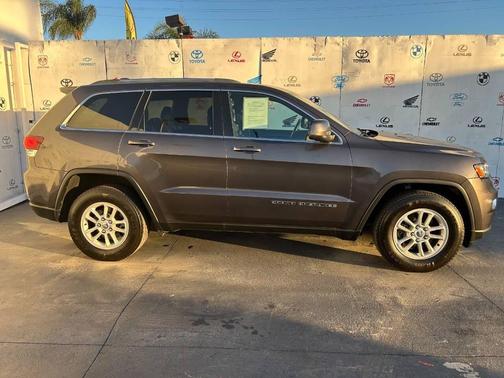 Pewter 2020 Jeep Grand Cherokee Laredo