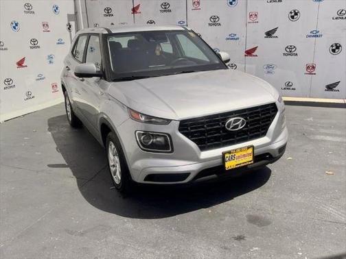 2022 Hyundai VENUE SE 4dr Crossover